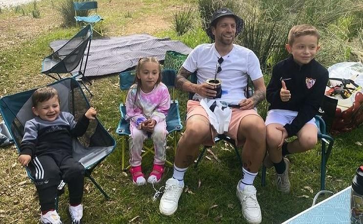 Así aprovecha el Papu sus últimas horas de descanso antes de volver al trabajo este lunes