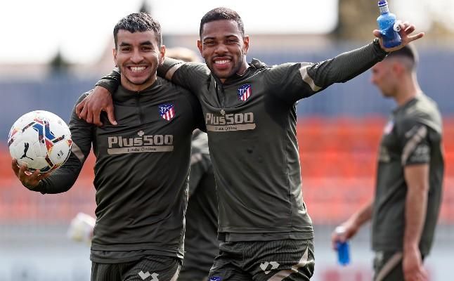 El Atlético comienza a preparar su cita ante el Sevilla FC con muchas bajas