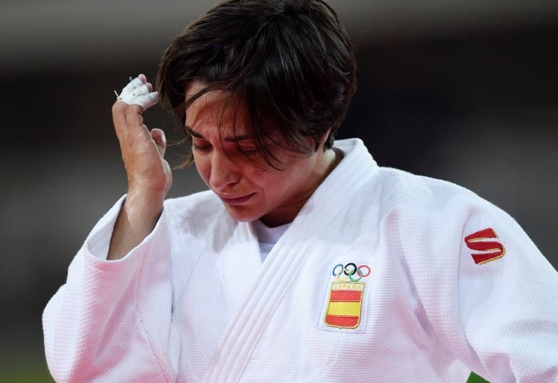 Figueroa celebra su "ventaja" en la carrera olímpica que le da el bronce en Tiflis