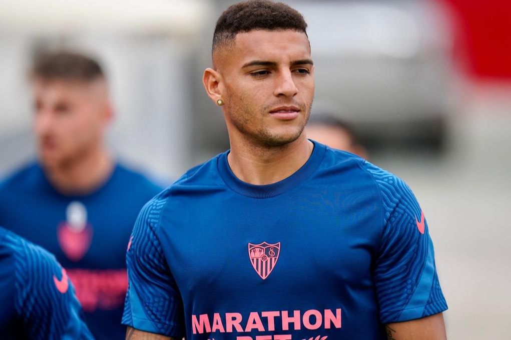 Las dos primeras renovaciones en Nervión, a un paso