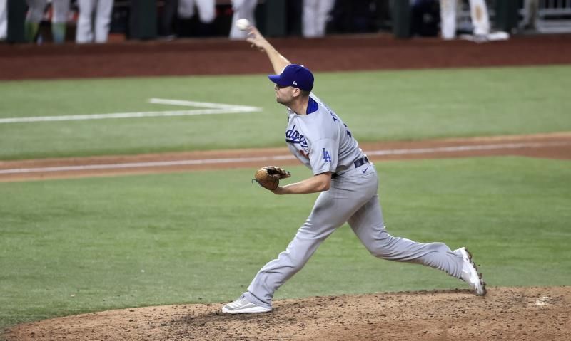 6-5. McKinstry pega un jonrón de campo en la victoria de los Dodgers sobre los Rockies