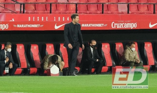 Simeone: "El Sevilla mereció ganar, jugamos muy poco en la primera mitad"