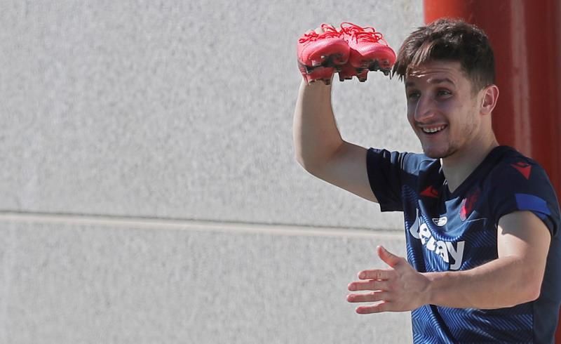 Bardhi dice carné está validado en Macedonia y aporta documentos a Policía