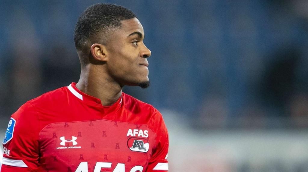 El delantero que enamora a Monchi baja de valor y ya puede cuadrar