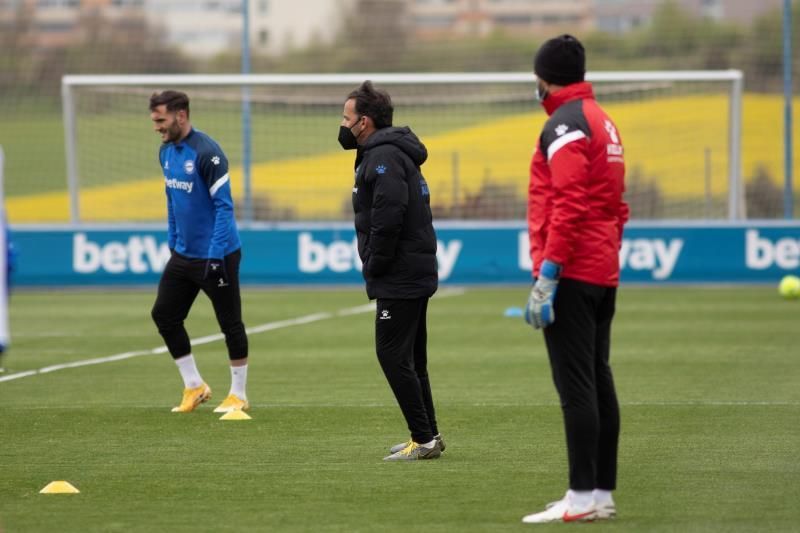 Calleja dirige su primera sesión con el Alavés