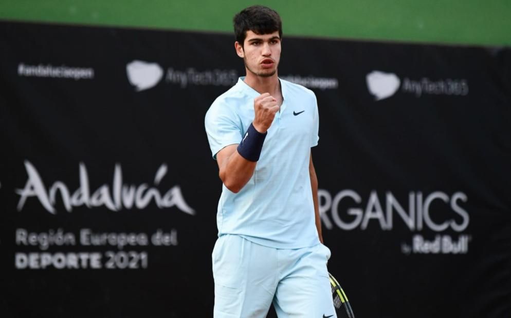 Alcaraz hace historia y completa un pleno español en Marbella