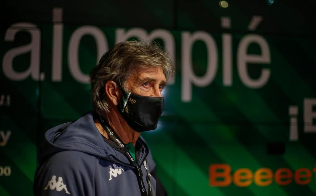 Pellegrini augura "una bonita lucha por Europa" entre Betis, Real y Villarreal