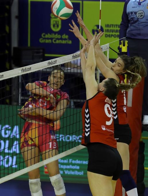 El CV CCO 7 Palmas gana el primer asalto de la final