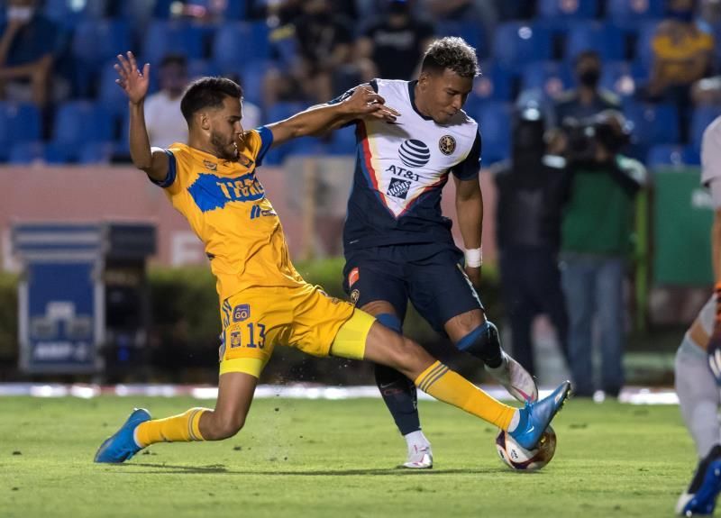 El colombiano Martínez anota doblete en la victoria del América sobre Tigres