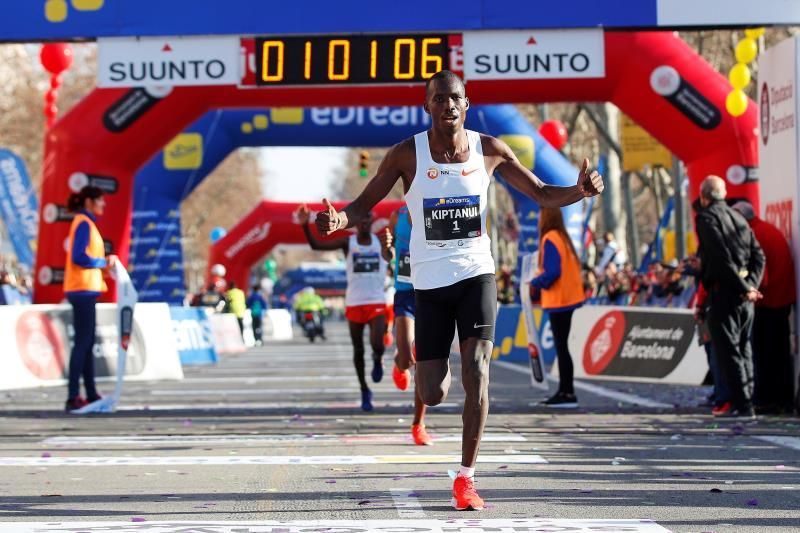 Eric Kiptanui y Angela Tanui ganan el maratón del aeropuerto de Siena