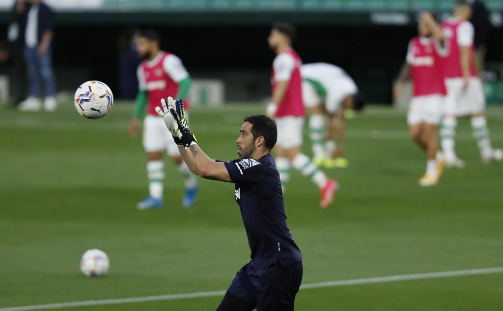 Bravo celebra los 38 en plenitud, con su presente y su futuro encarrilados