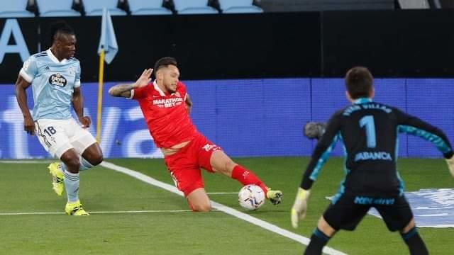 La polémica colea en Vigo: ¿Sale el balón de Ocampos que precede a la jugada del gol de Koundé?