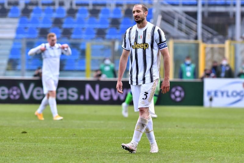 La Juventus, sin Cristiano, se estrella en Bérgamo y dispara las alarmas