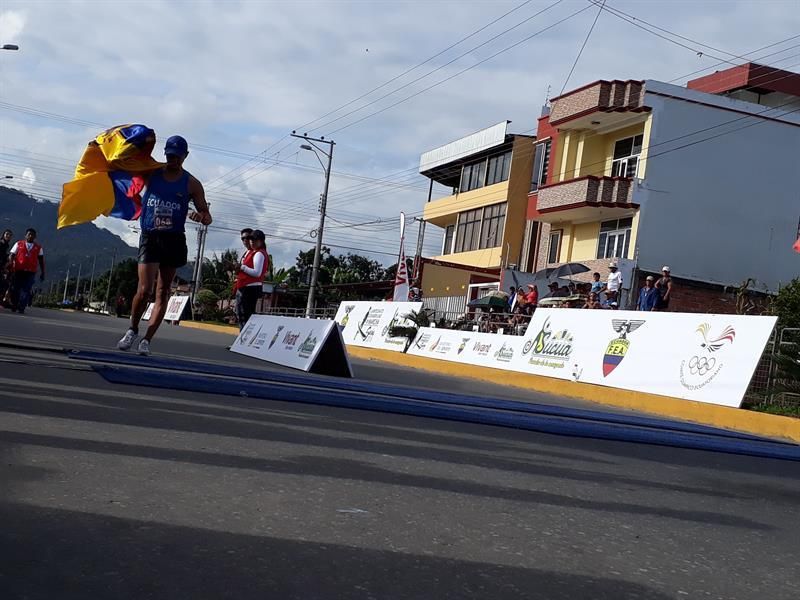 La dominicana Ana Tima y David Hurtado, destacan en el Grand Prix de atletismo de Ecuador