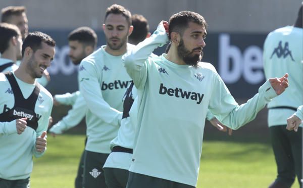 El Betis prepara ya una semana intensa, con citas ante Athletic y Real Madrid y Europa entre ceja y ceja