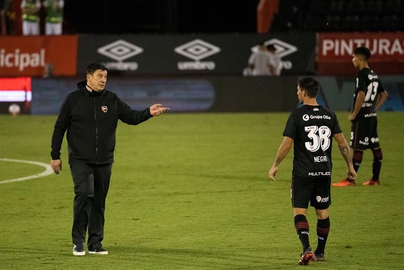 El Newell's del Mono Burgos debuta en la Sudamericana en casa del Goianiense
