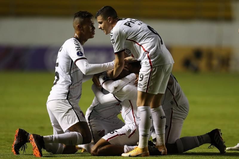 0-1. El Athletico Paranaense gana en Quito y asume el control del Grupo D de la Sudamericana