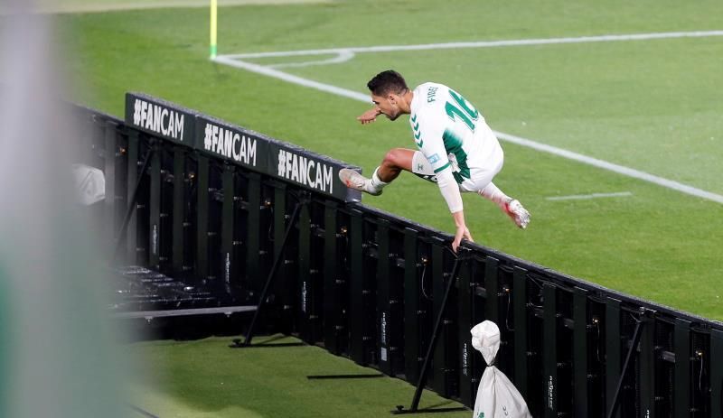 1-1: Olaza rescata al Valladolid y hunde al Elche