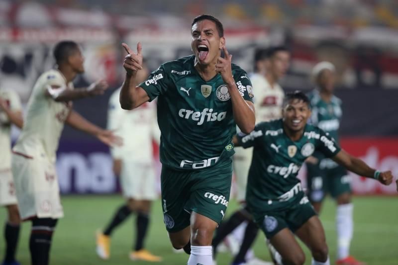 2-3. El campeón Palmeiras gana in extremis con un jugador menos