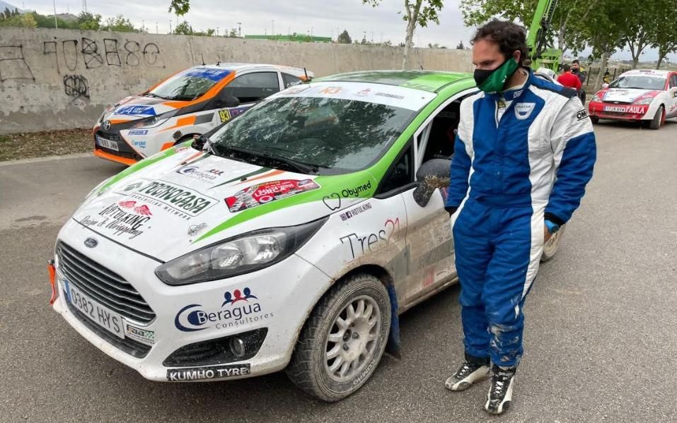 Alberto Bueno remonta hasta el sexto puesto en el Rally Tierras Altas