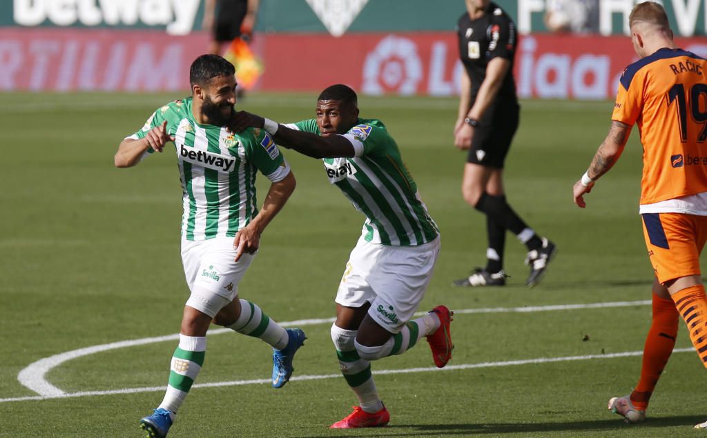 Fekir: "Por ahora soy feliz en el Betis, el futuro no podemos saberlo"