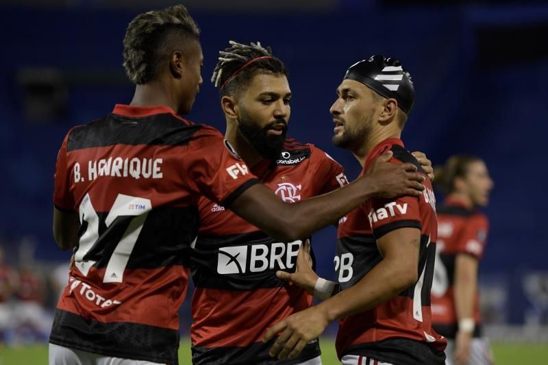 Liga ante una prueba de fuego frente al poderoso Flamengo