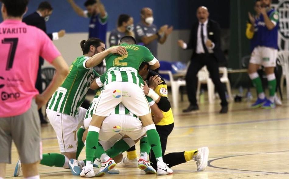 Real Betis Futsal 3-0 UMA Antequera: Portentoso arreón tras el descanso para aferrarse a los 'play offs'