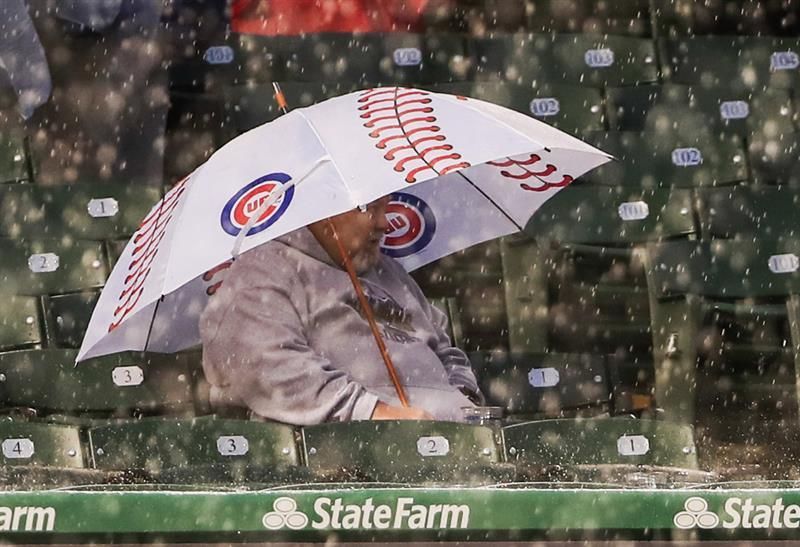 La lluvia obliga el aplazamiento del partido entre los Cachorros y los Dodgers