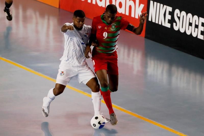 Panamá arrasa con una tímida Surinam en el inicio de la eliminatoria de la Concacaf