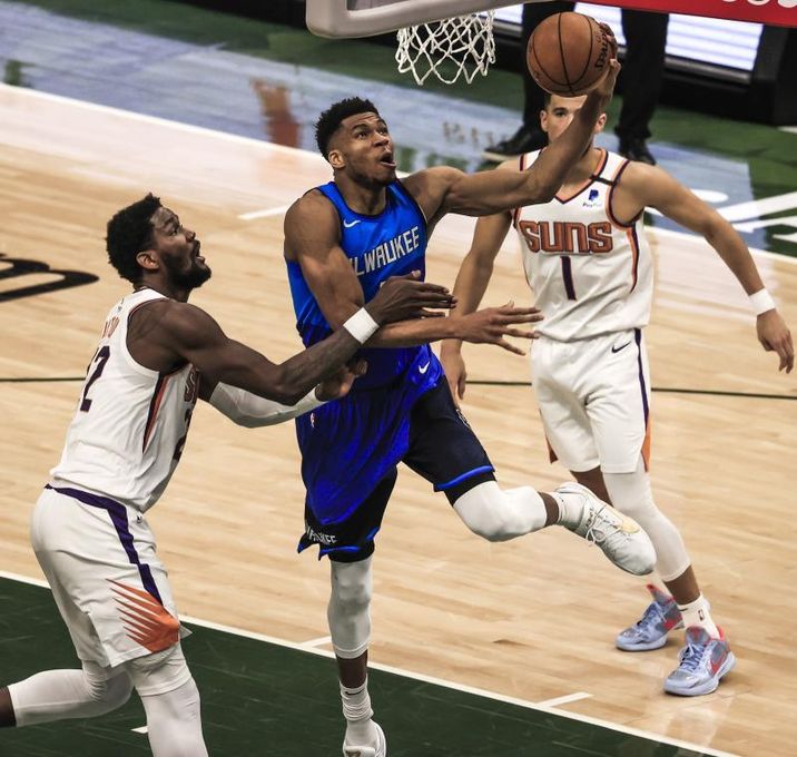 118-134. Booker y sus 31 puntos salvan a Suns que recuperan su mejor marca en la NBA