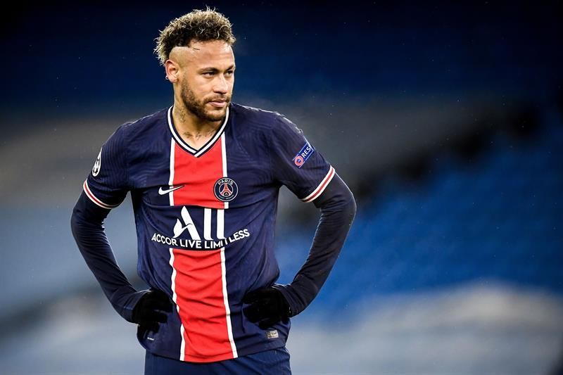 Neymar firmará este sábado su renovación hasta 2026