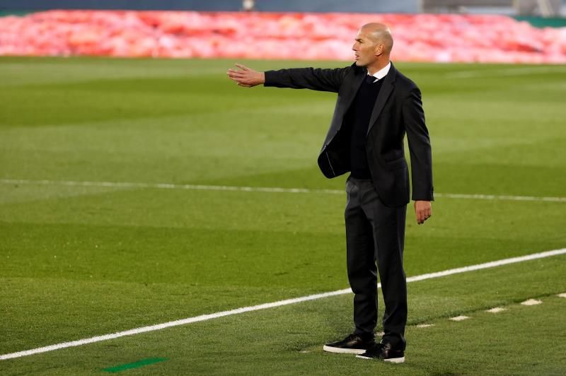 Zidane sobre su futuro: "Se lo voy a poner muy fácil al club"