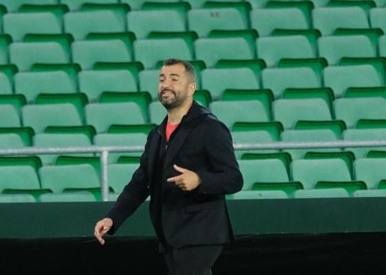 Diego Martínez califica de "rara" la jugada del 2-1