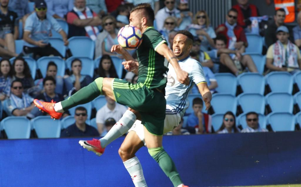 El Betis despidió el fútbol con público y le dará la bienvenida en Balaídos