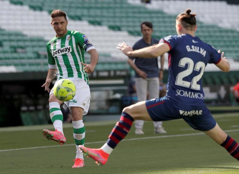 1-0. El Huesca, pese a la derrota, sigue vivo y el Betis en la Liga Europa