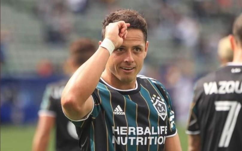 El exsevillista 'Chicharito' mantiene su ritmo imparable