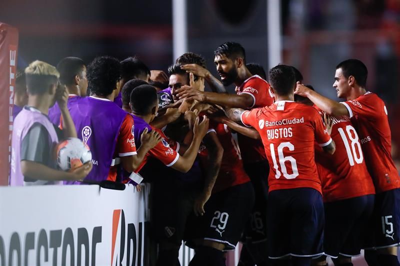 Independiente avanza a las semifinales tras vencer en penaltis a San Lorenzo