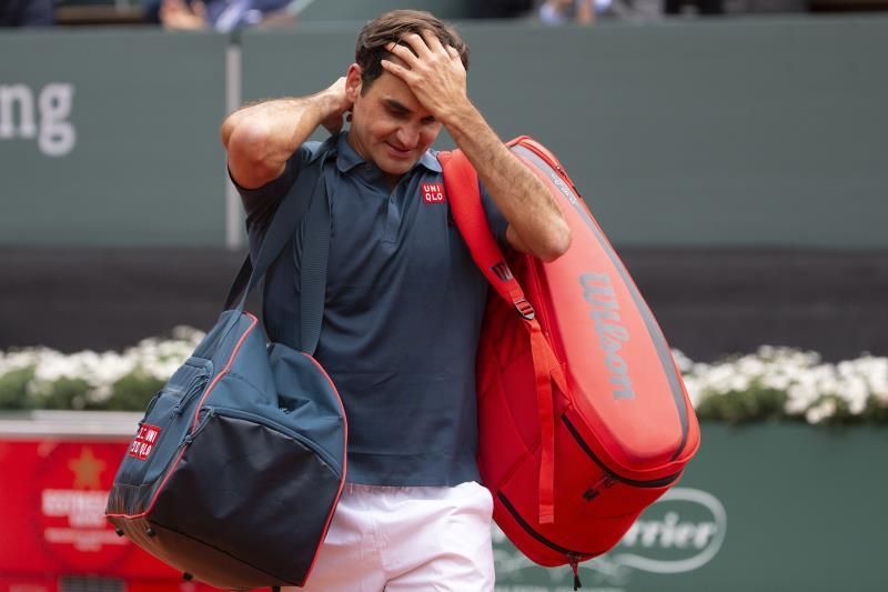 Federer cae en su regreso ante Andújar