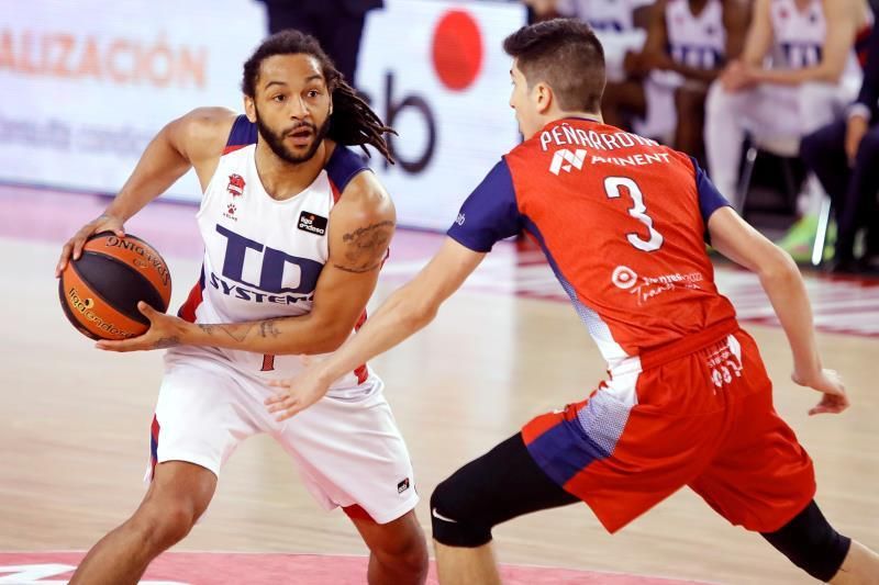 El Baxi Manresa vence a Baskonia y llama a la puerta de Europa (71-68)