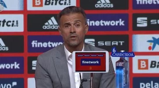 ¿Navas? Luis Enrique explica su decisión para el lateral derecho