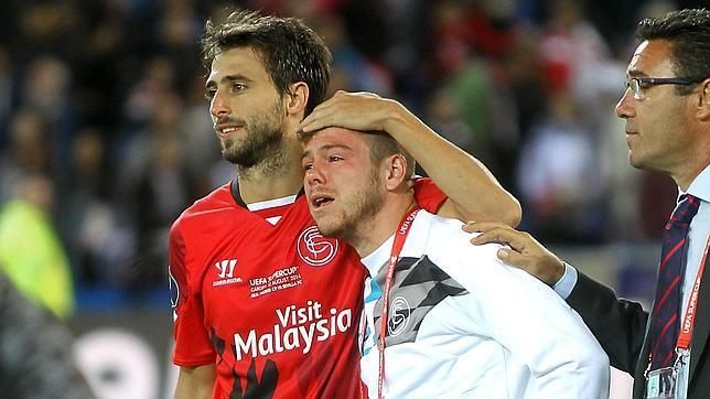 Alberto Moreno, héroe y víctima de las finales europeas del Sevilla: "Me iré a la tumba sin entender por qué me culparon"