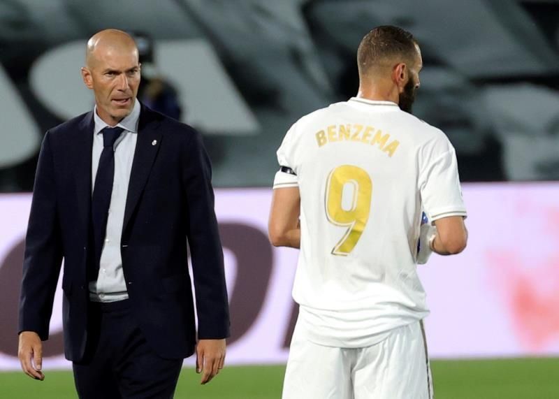 Benzema no ve al Real Madrid sin Zidane y cree que se quedará
