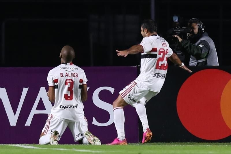 3-0. Sao Paulo cumple ante Cristal, que se conformará con la Sudamericana