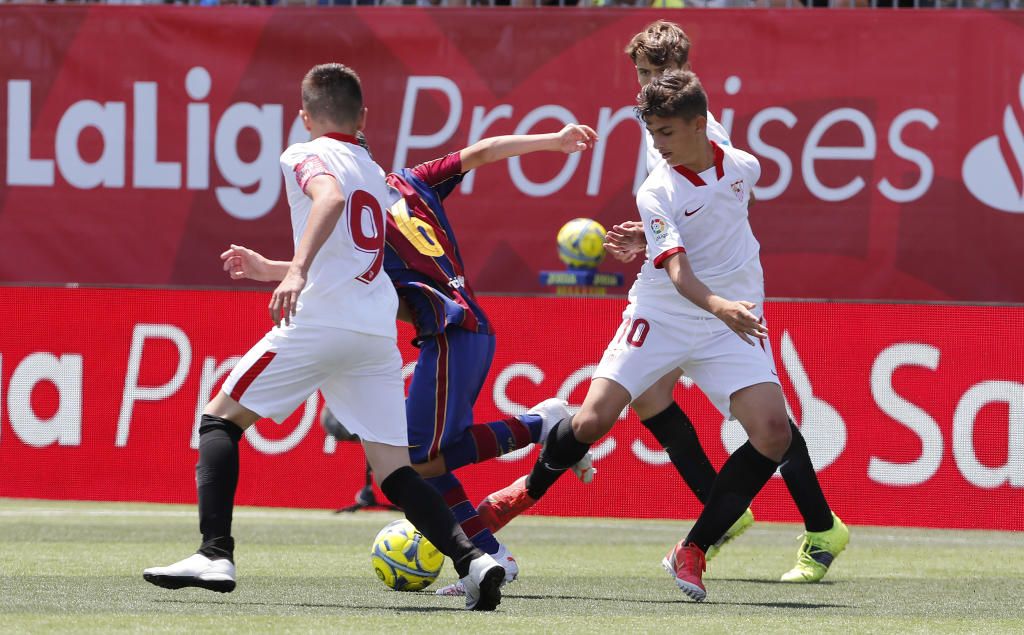 El Sevilla FC cae en la final de LaLiga Promises ante el Barça