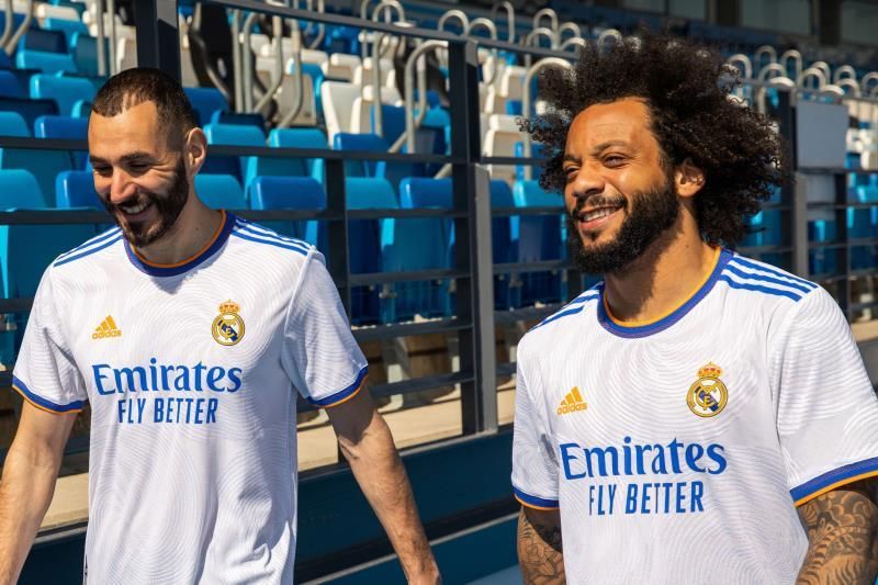 El Real Madrid presenta la nueva camiseta para la temporada 21-22