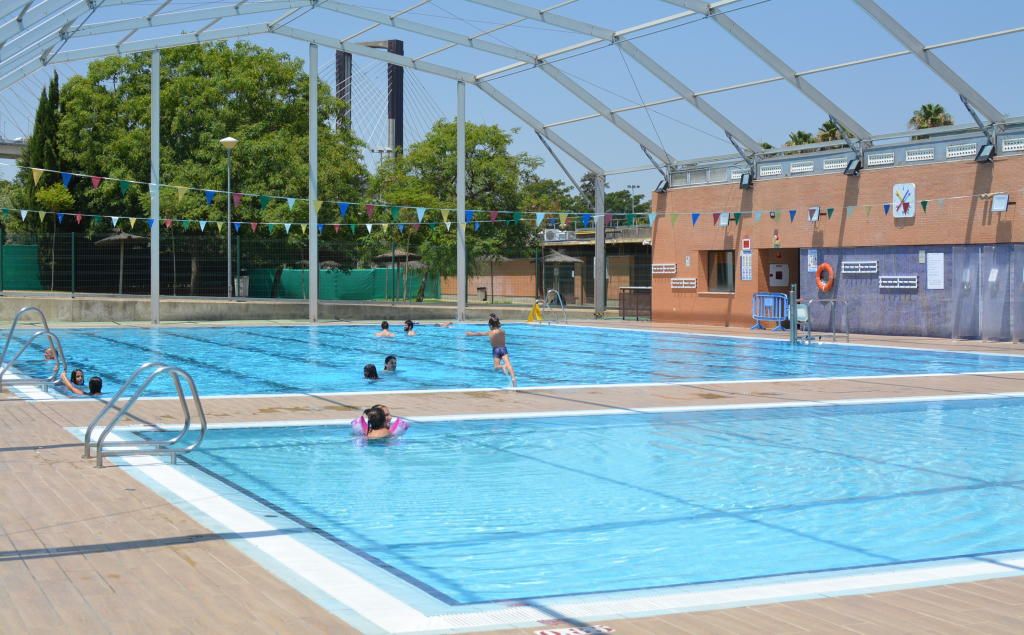 La piscina del SADUS se adapta al verano