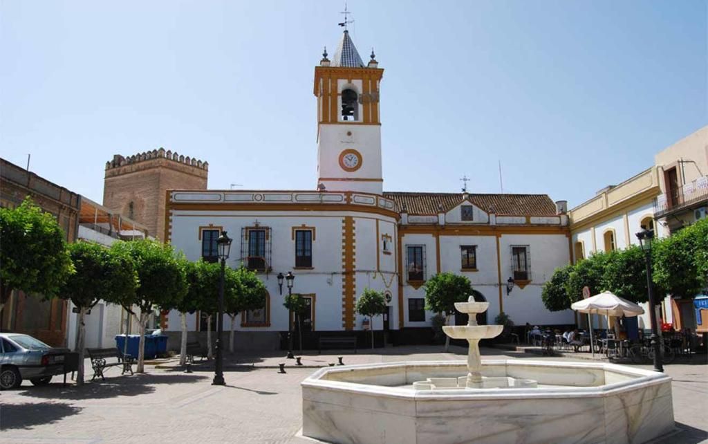 Sale Lora, cierra La Algaba, 16 pueblos afectados en Sevilla...
