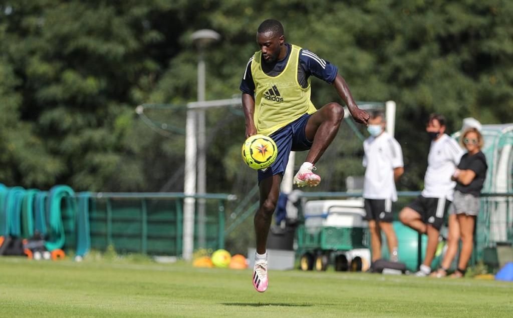 Dan por cerrado en Francia el segundo fichaje del Betis para la 21/22