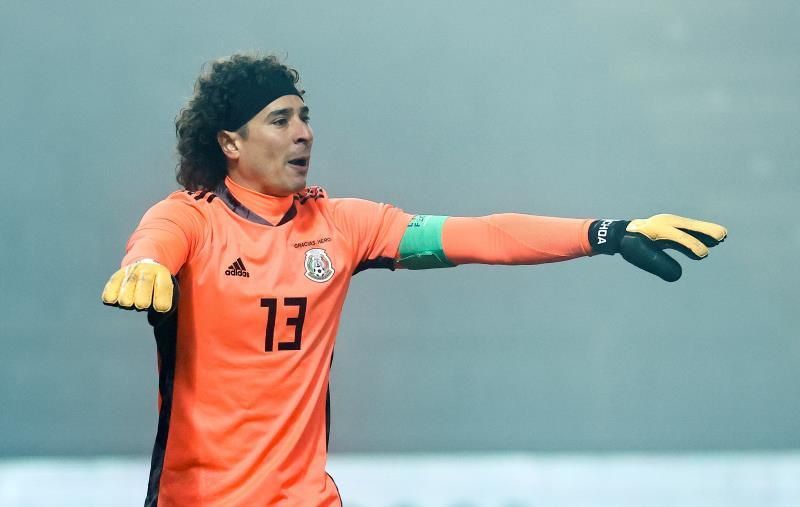 Ochoa lleva a México a la victoria con Guardado y Lainez de titulares