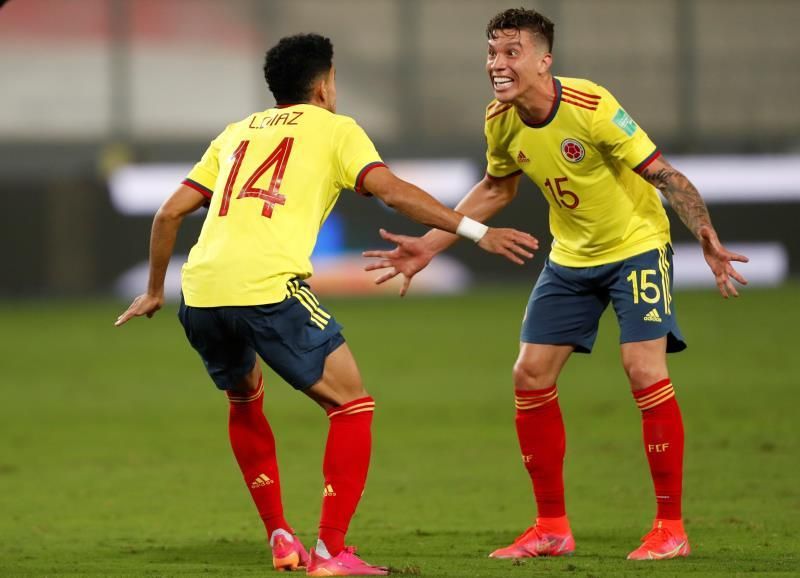0-3. Colombia se rehace con una goleada que hunde a Perú
